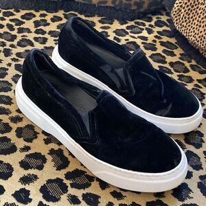 M. Gemi black suede Cerchio slip-on sneaker